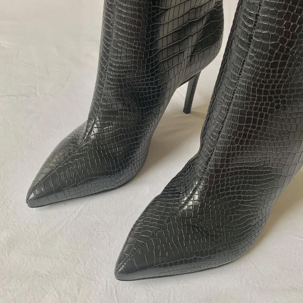 Schutz Maryana High Heel Leather Crocodile-Embossed Boot Black 7.5 - Picture 16 of 16